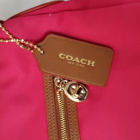 Purse - Picture 2 of 3